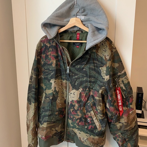 Zumiez Jacket - Picture 2 of 5